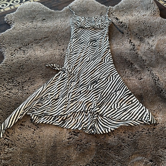 Georgiou studio dress 👗 - Picture 6 of 10